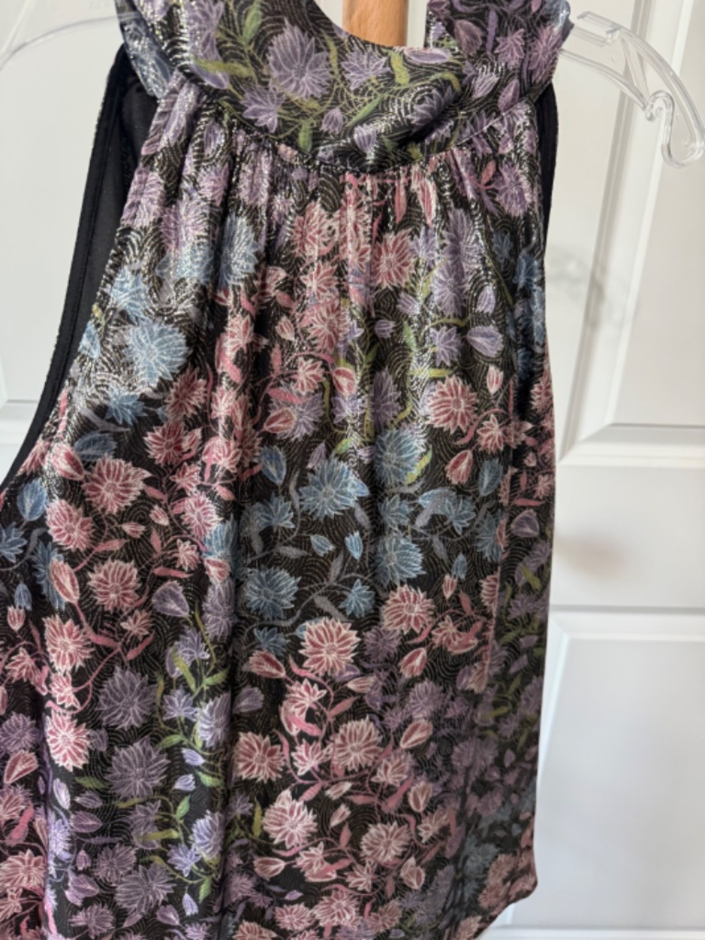 Anthropologie Metallic Floral Sleeveless Blouse Top Black Pink Blue Size M - Picture 2 of 5